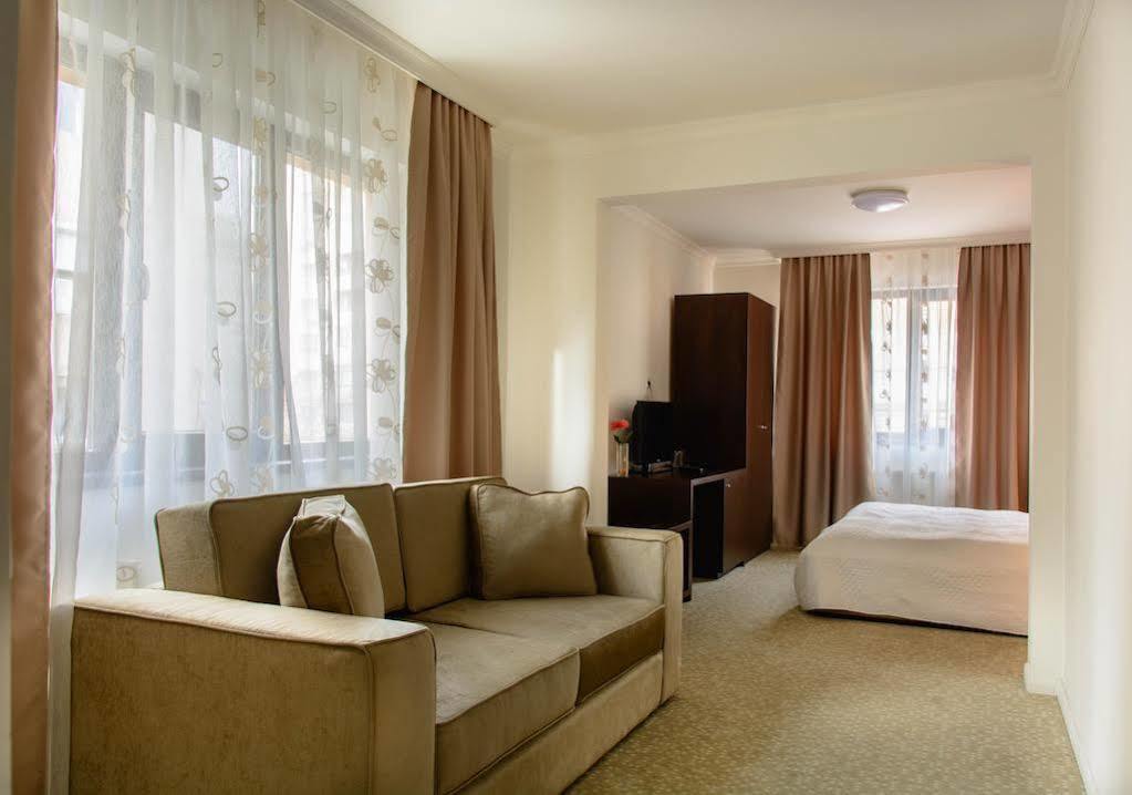 Eden Boutique Hotel 3*