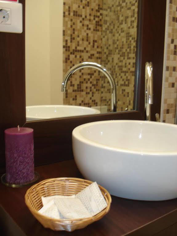 Eden Boutique Hotel 3*